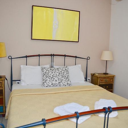 Troumpas Family Rooms & Apartments Леонидион Экстерьер фото