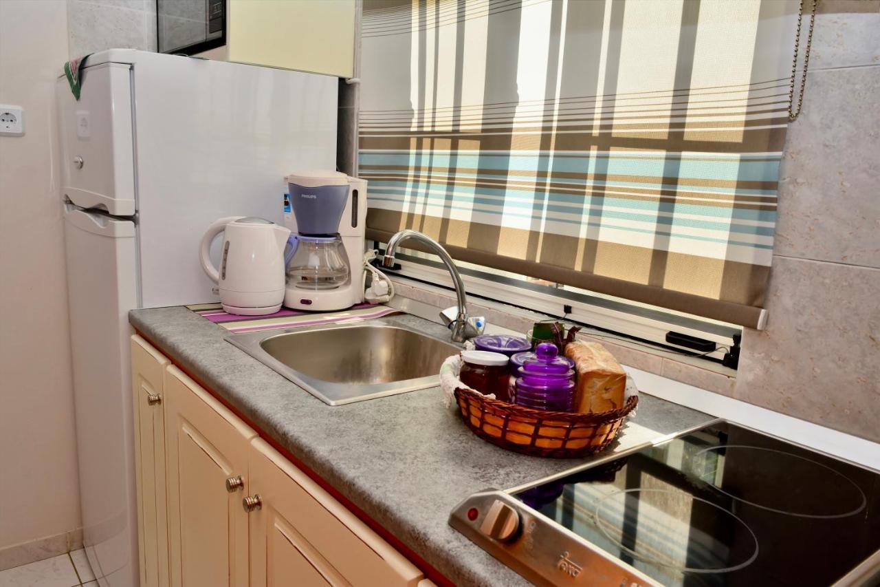 Troumpas Family Rooms & Apartments Леонидион Экстерьер фото